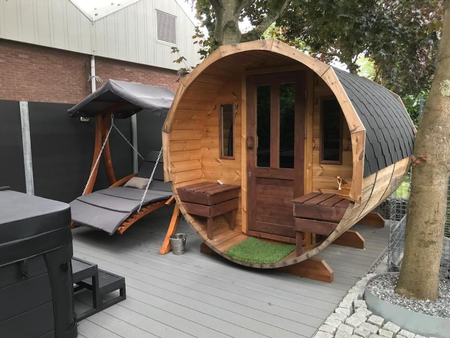 Voormalig Politiebureau Gebruik Welnesstuin Tegen Betaling Ouddorp Exterior photo